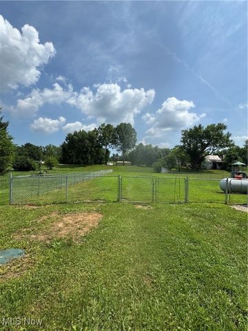 3130 S River Road, Zanesville, OH 43701
