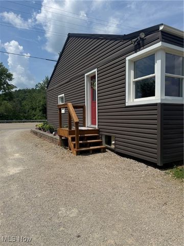 3130 S River Road, Zanesville, OH 43701