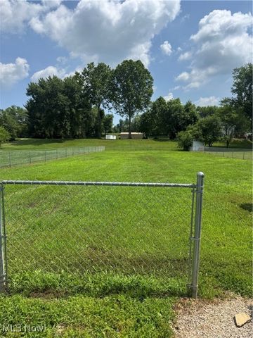 3130 S River Road, Zanesville, OH 43701