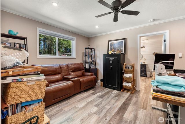 1785 Centralia Alpha Road, Chehalis, WA 98532
