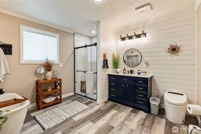 1785 Centralia Alpha Road, Chehalis, WA 98532