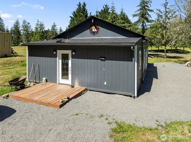 1785 Centralia Alpha Road, Chehalis, WA 98532