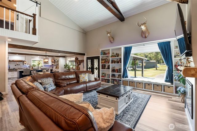 1785 Centralia Alpha Road, Chehalis, WA 98532