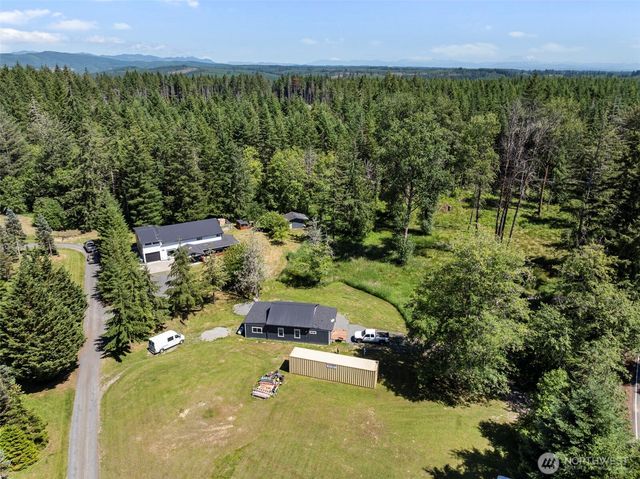 1785 Centralia Alpha Road, Chehalis, WA 98532