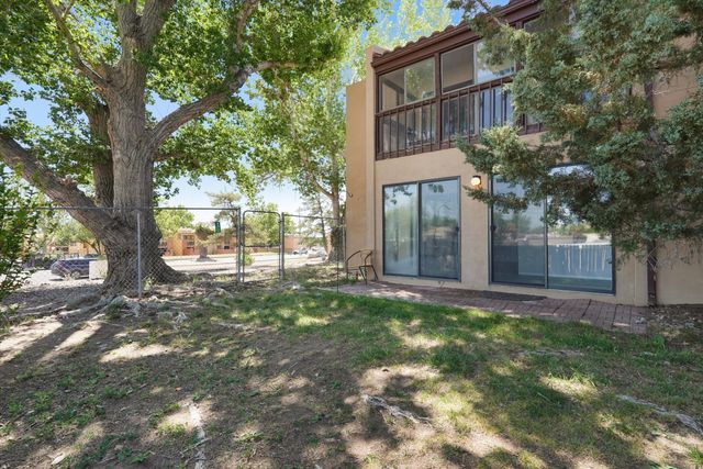 937 Country Club Drive SE Unit F, Rio Rancho, NM 87124