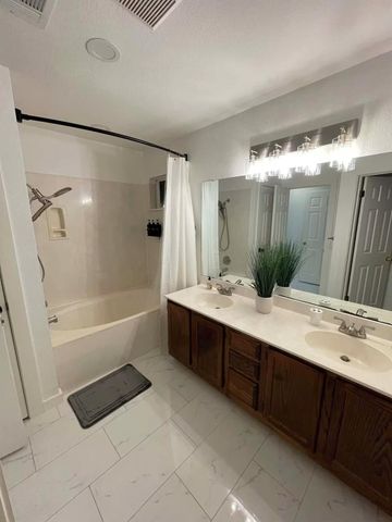 1401 Tetbury LN, Austin, TX 78748