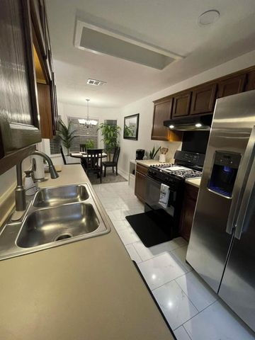 1401 Tetbury LN, Austin, TX 78748