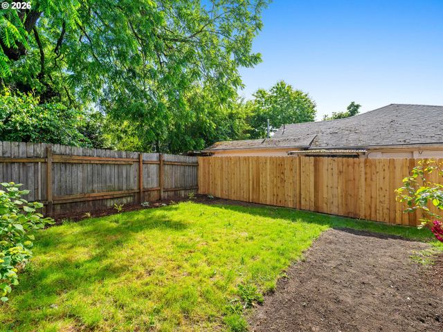 3136 Se Sellwood St, Milwaukie, OR 97222