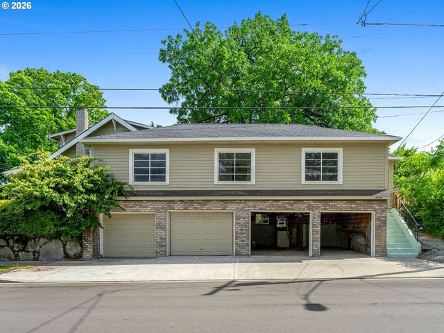 3136 Se Sellwood St, Milwaukie, OR 97222