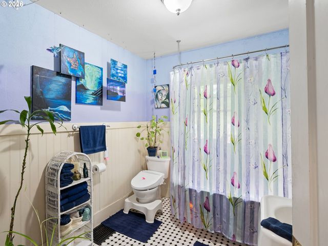 3136 Se Sellwood St, Milwaukie, OR 97222