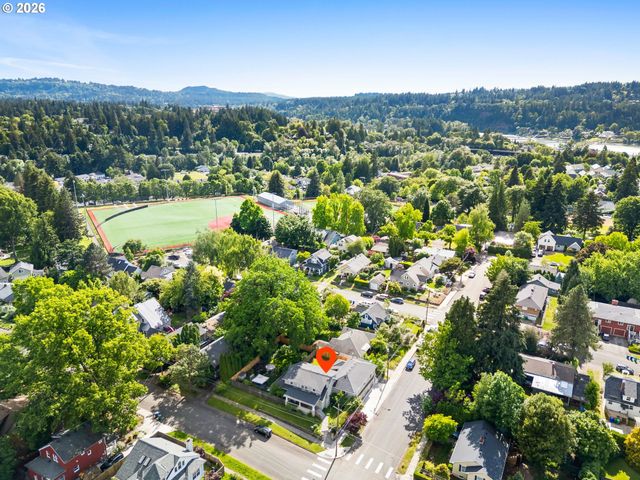 3136 Se Sellwood St, Milwaukie, OR 97222