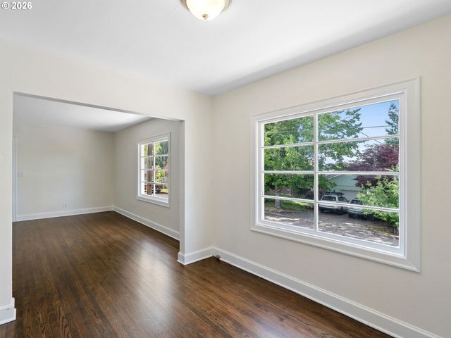 3136 Se Sellwood St, Milwaukie, OR 97222