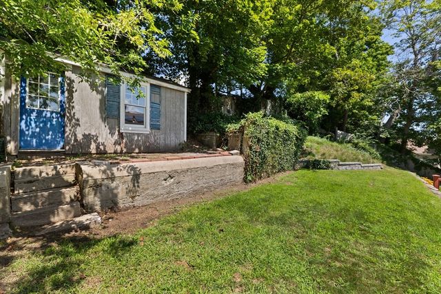25 Bay View Ave, Plymouth, MA 02360