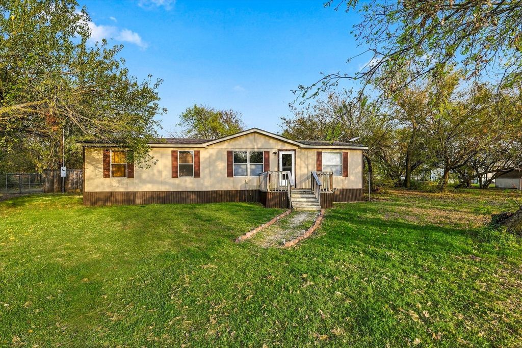 1250 Nutmeg Lane, Ponder, TX 76259 — photo 2