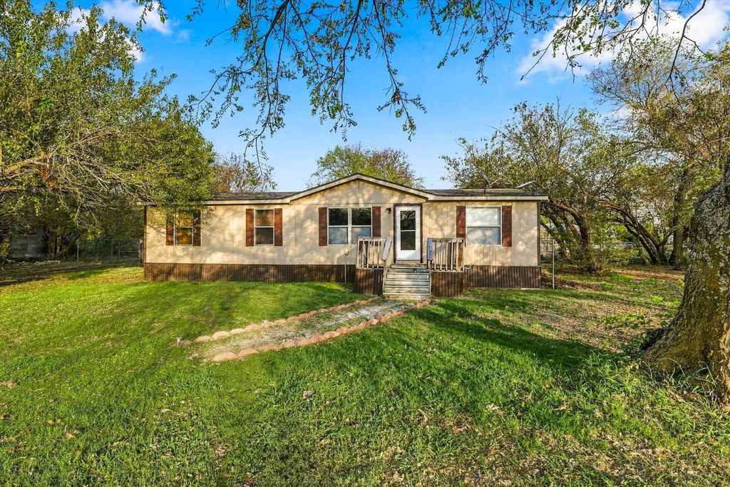 1250 Nutmeg Lane, Ponder, TX 76259 — photo 3