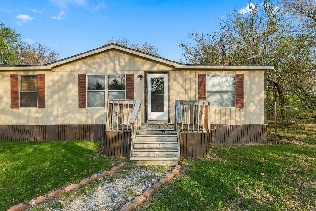 1250 Nutmeg Lane, Ponder, TX 76259 — photo 5