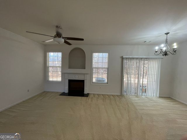 4494 Black Hills Drive NW 13, Acworth, GA 30101