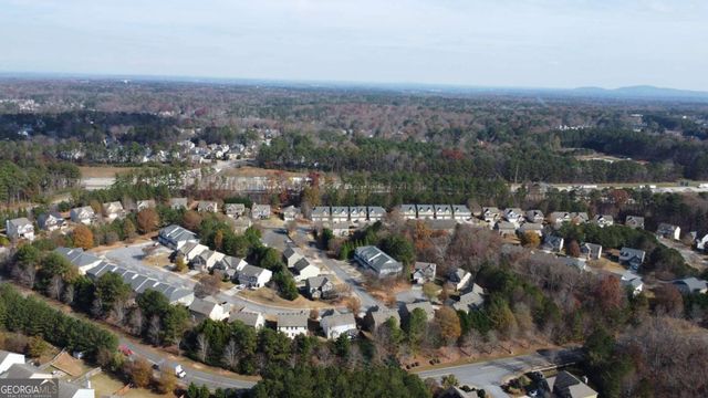 4494 Black Hills Drive NW 13, Acworth, GA 30101