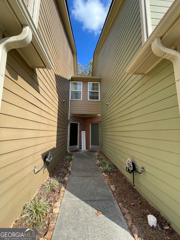 4494 Black Hills Drive NW 13, Acworth, GA 30101