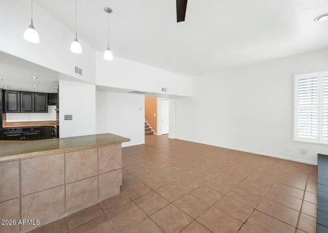2733 E HOPE Street, Mesa, AZ 85213