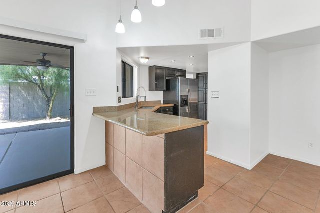 2733 E HOPE Street, Mesa, AZ 85213