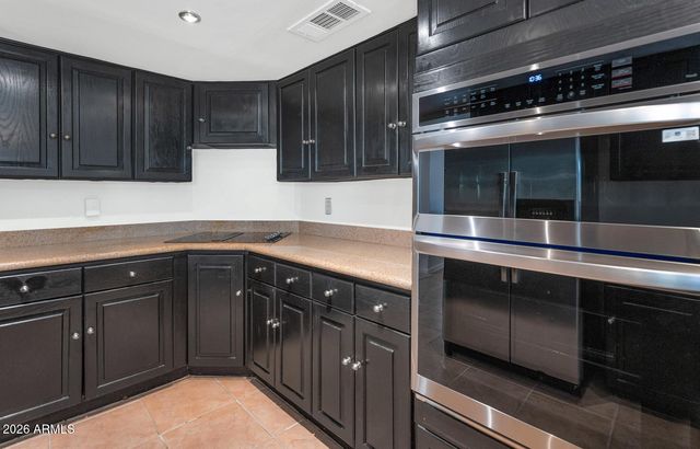 2733 E HOPE Street, Mesa, AZ 85213