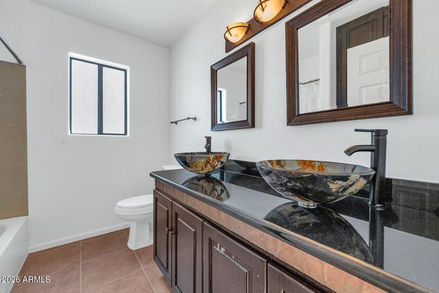 2733 E HOPE Street, Mesa, AZ 85213