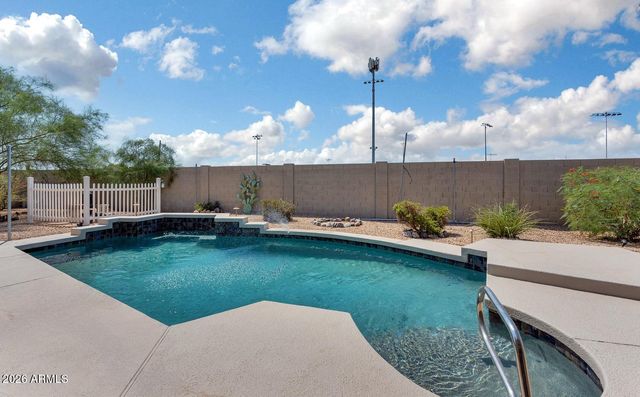 2733 E HOPE Street, Mesa, AZ 85213