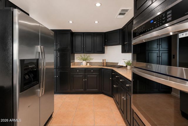 2733 E HOPE Street, Mesa, AZ 85213