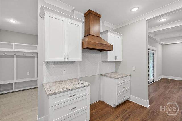 5432 La Roche Avenue, Savannah, GA 31406