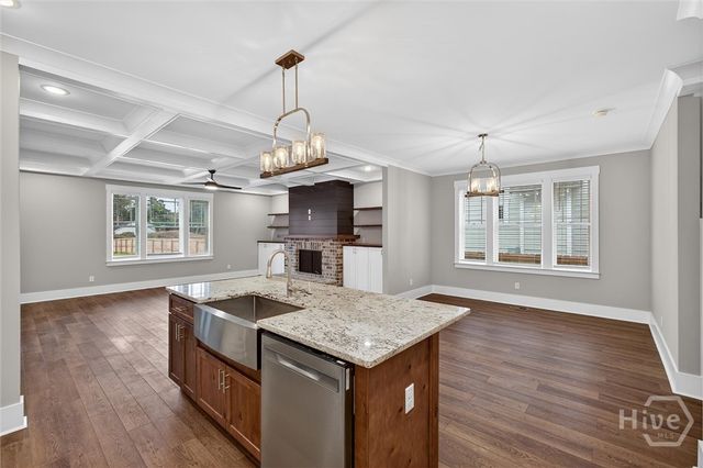 5432 La Roche Avenue, Savannah, GA 31406