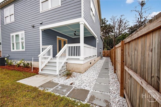 5432 La Roche Avenue, Savannah, GA 31406