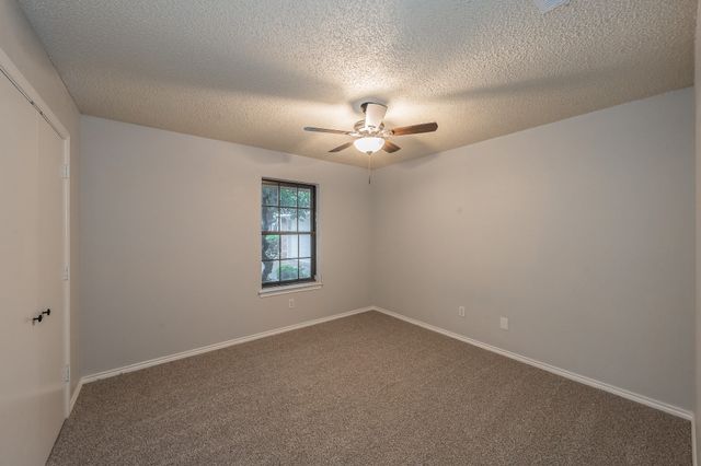 917 Bucknell Drive, Arlington, TX 76012