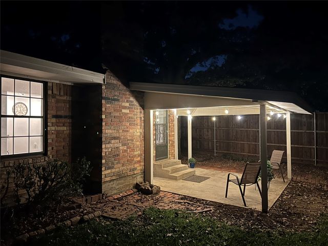 917 Bucknell Drive, Arlington, TX 76012