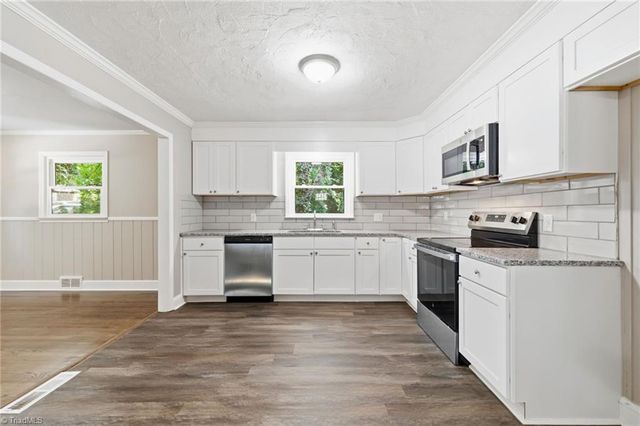 2606 Alderney Lane, Winston-salem, NC 27103