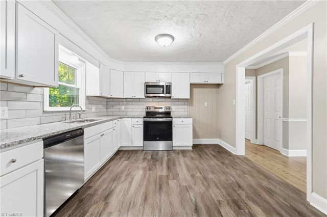 2606 Alderney Lane, Winston-salem, NC 27103