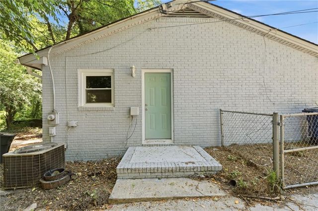 2606 Alderney Lane, Winston-salem, NC 27103