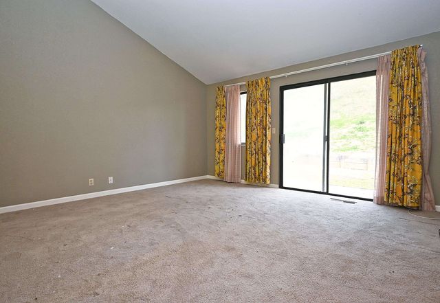 17764 Columbia Dr, Castro Valley, CA 94552