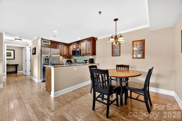 404 Bowling Park Road, Asheville, NC 28803