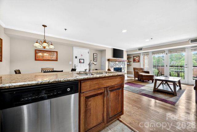 404 Bowling Park Road, Asheville, NC 28803