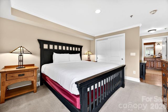 404 Bowling Park Road, Asheville, NC 28803
