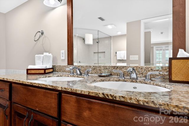 404 Bowling Park Road, Asheville, NC 28803
