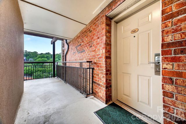 404 Bowling Park Road, Asheville, NC 28803