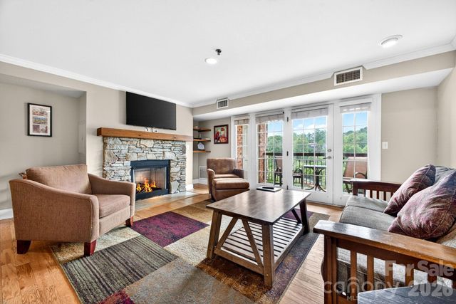 404 Bowling Park Road, Asheville, NC 28803