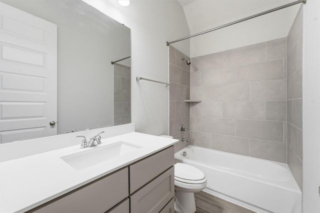 12318 Palmetto Drive, Mont Belvieu, TX 77523