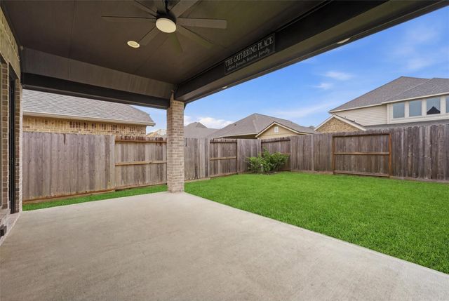 12318 Palmetto Drive, Mont Belvieu, TX 77523