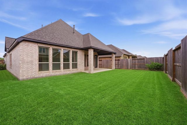 12318 Palmetto Drive, Mont Belvieu, TX 77523