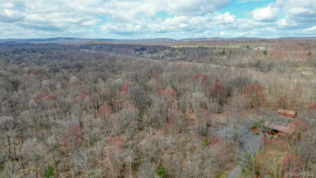 239 Millsburg Road, Middletown, NY 10940