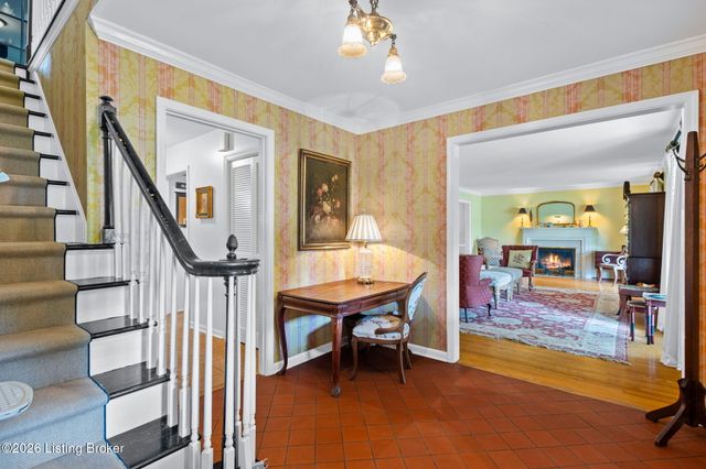 4911 Crofton Rd, Louisville, KY 40207