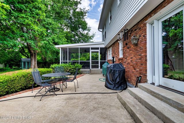 4911 Crofton Rd, Louisville, KY 40207